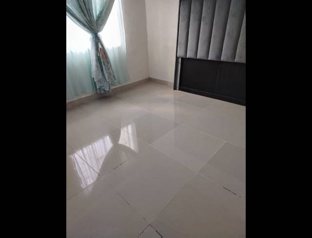 3 BEDROOM FREEHOLD FOR SALE IN PARADISE